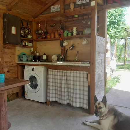 מרטווילי Tiny Houses Genacvale מראה חיצוני תמונה