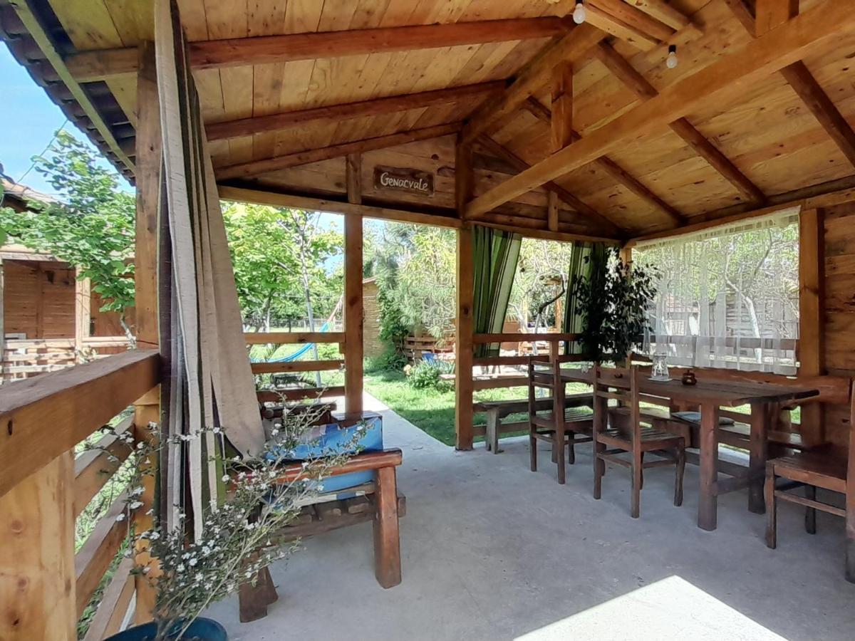 מרטווילי Tiny Houses Genacvale מראה חיצוני תמונה