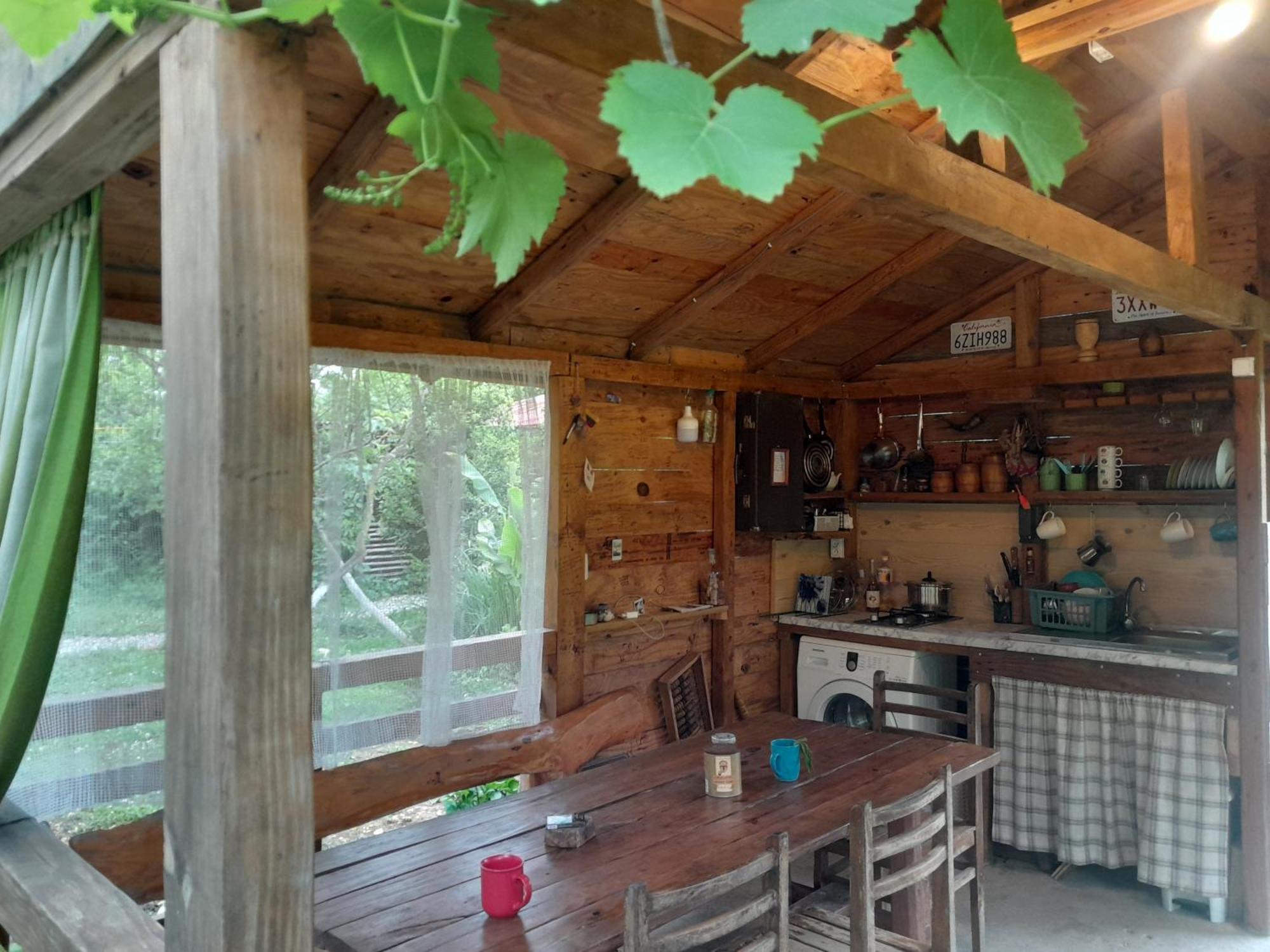 מרטווילי Tiny Houses Genacvale מראה חיצוני תמונה